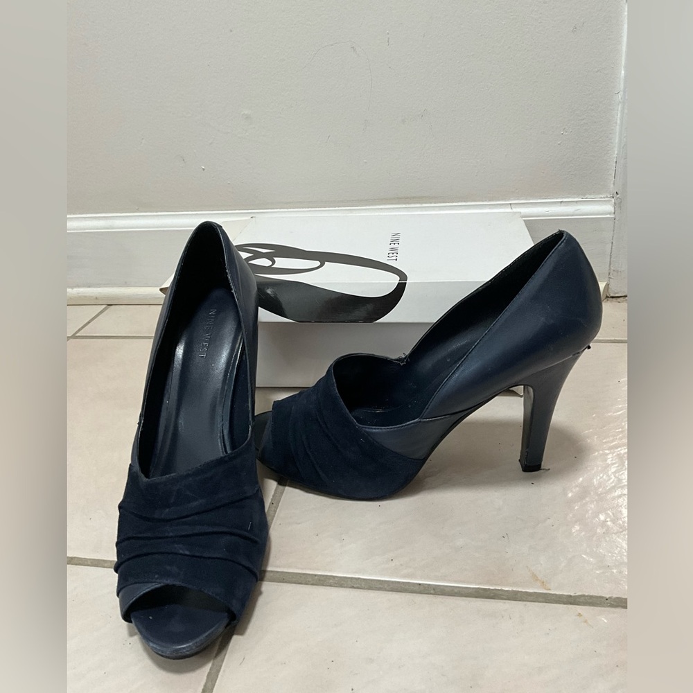 Nine West Navy Peep-Toe Heels Size 11